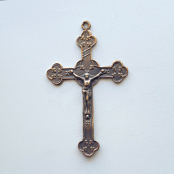 Crucifix, Many Clovers