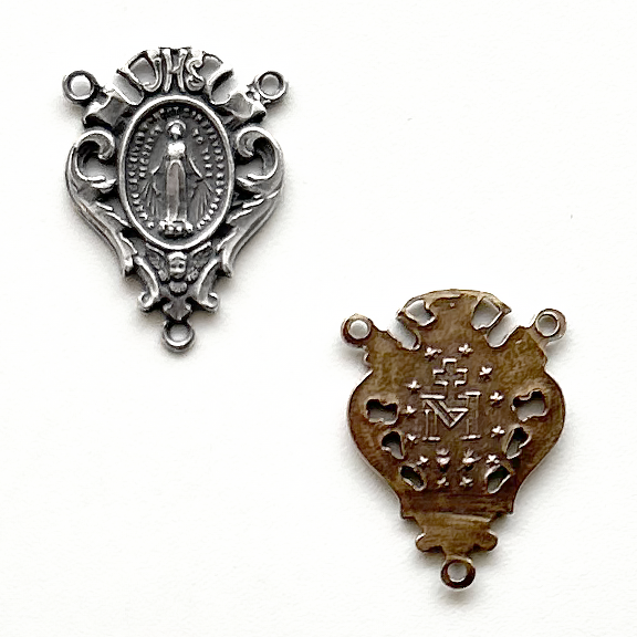 Center, Miraculous medal -609