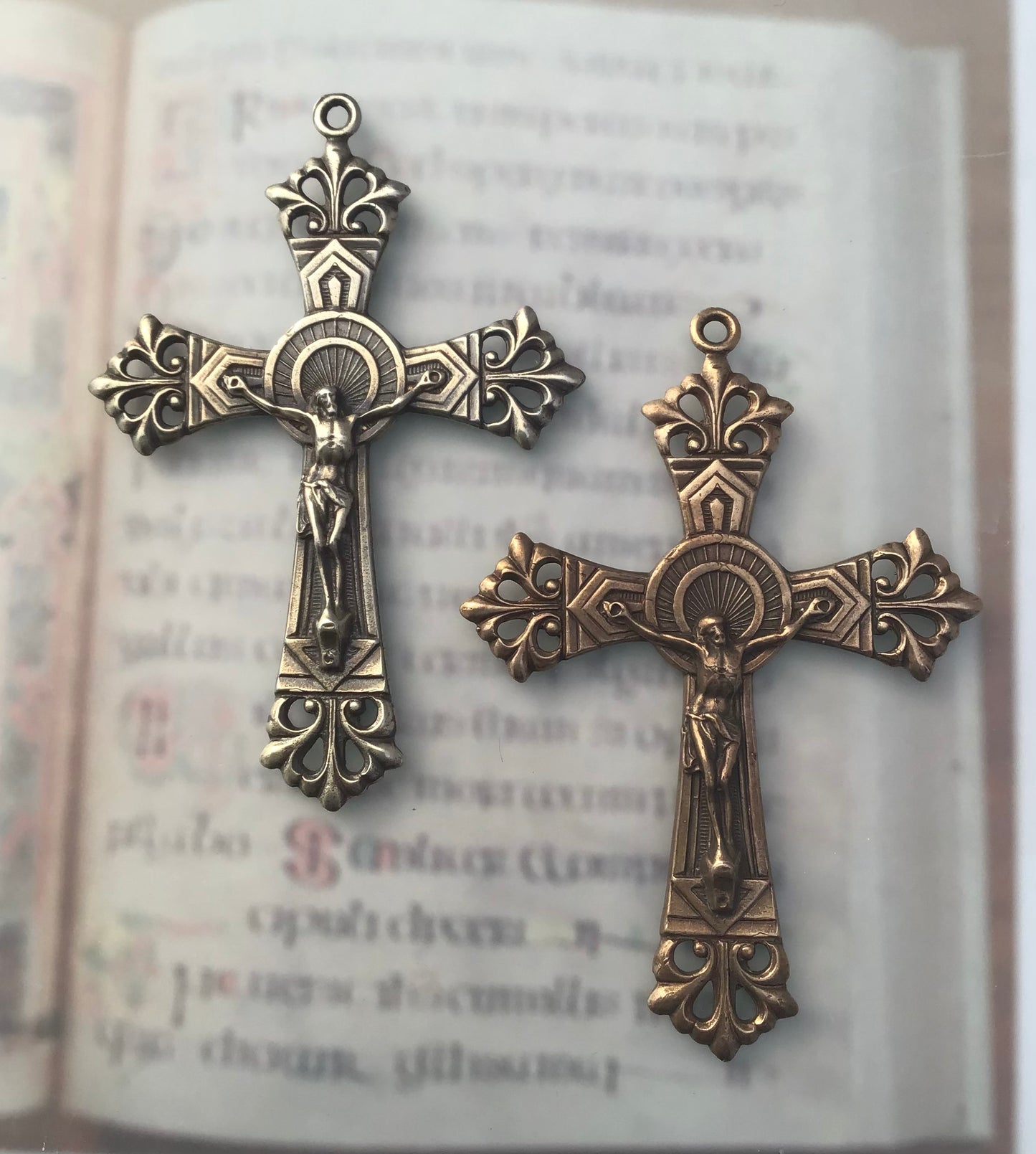 Crucifix, Double Nimbus -698