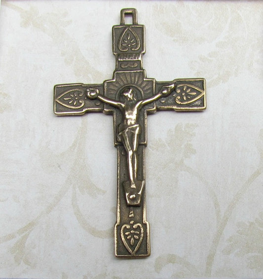 Crucifix, Square Ends Crucifix