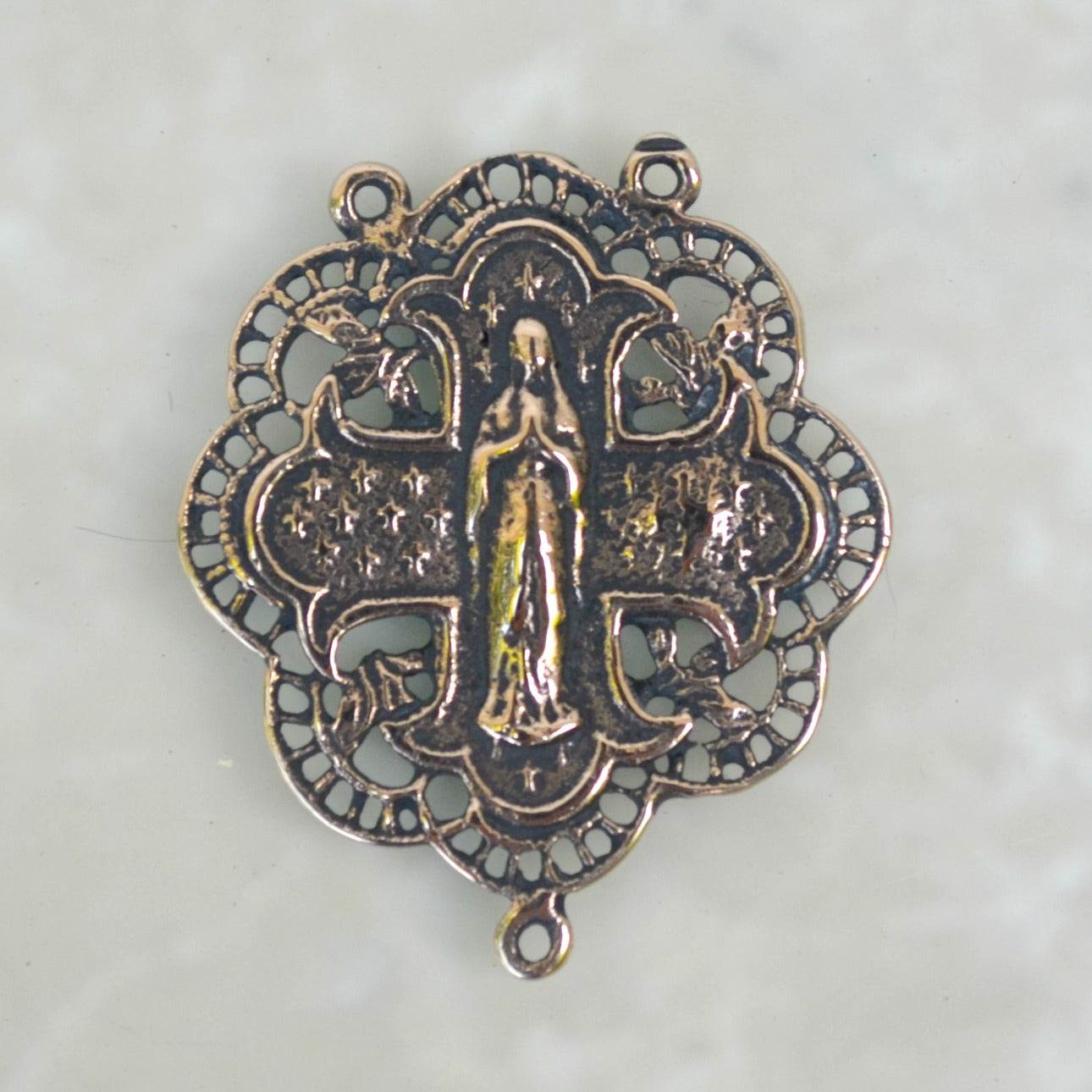 Center, Mary with Stars Lace