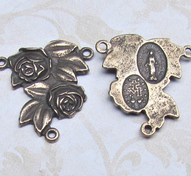 Center, Two Roses