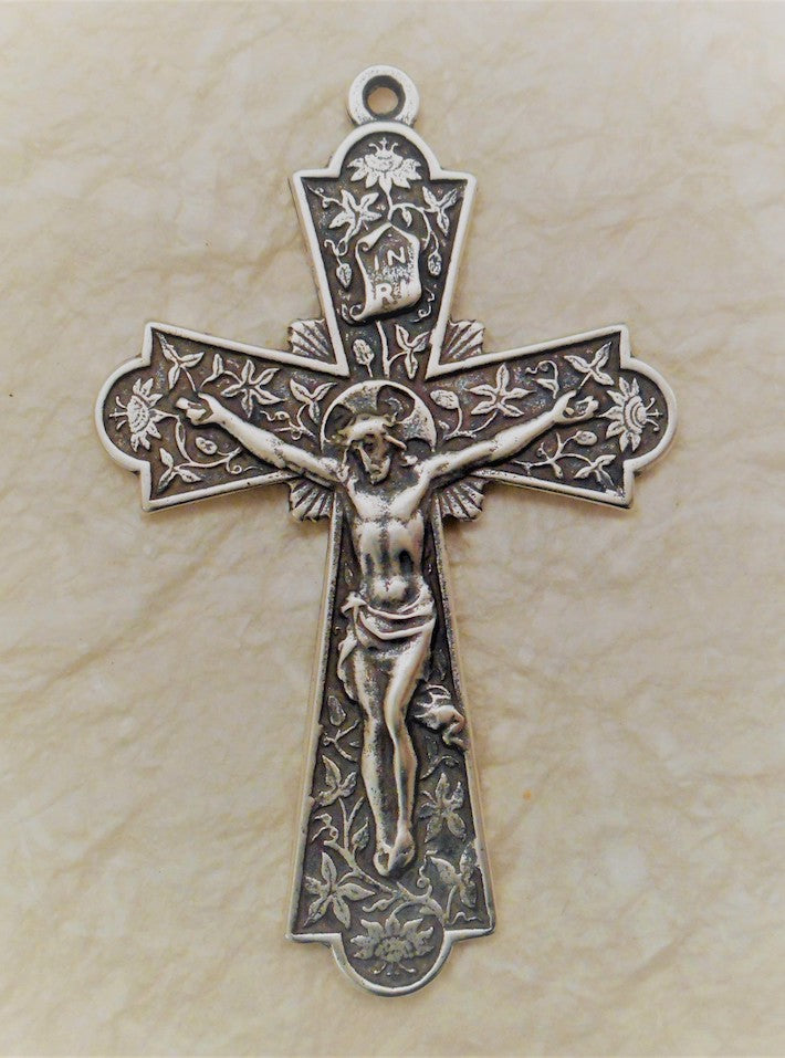 Crucifix, Many Flowers