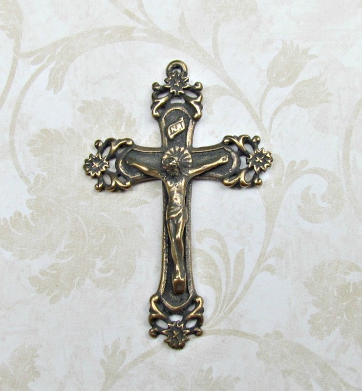 Crucifix, Glorious