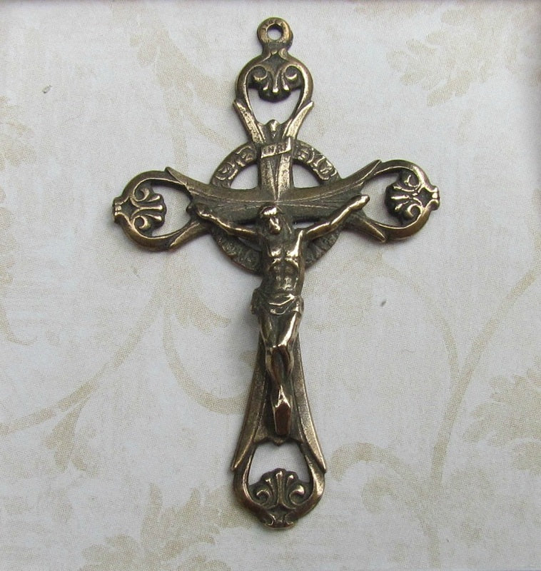 Crucifix, Decorative crucifix