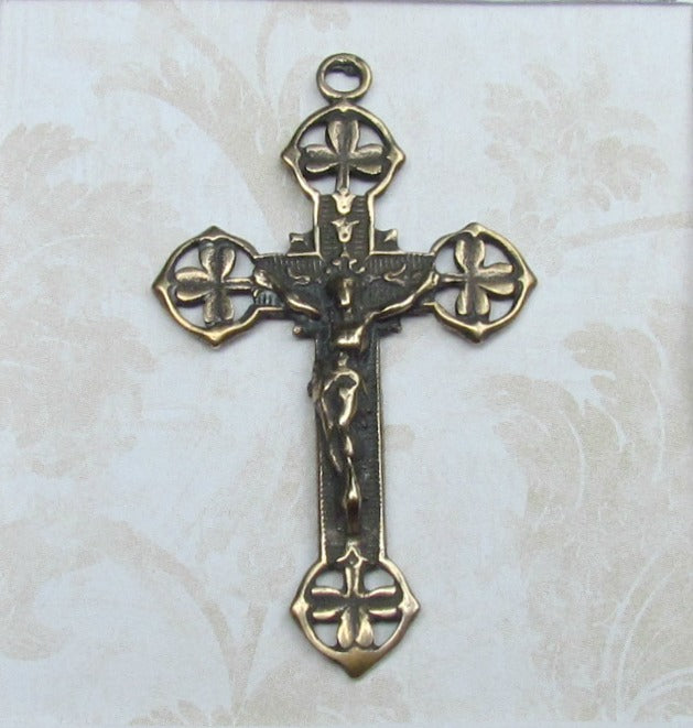 Crucifix, Shamrock